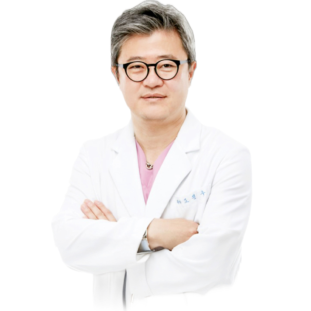 Dr. Jin-woo Doh, director de JD Clinic en Gangnam, Seúl.