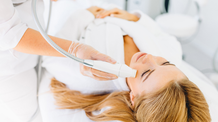 IPL (Intense Pulsed Light)