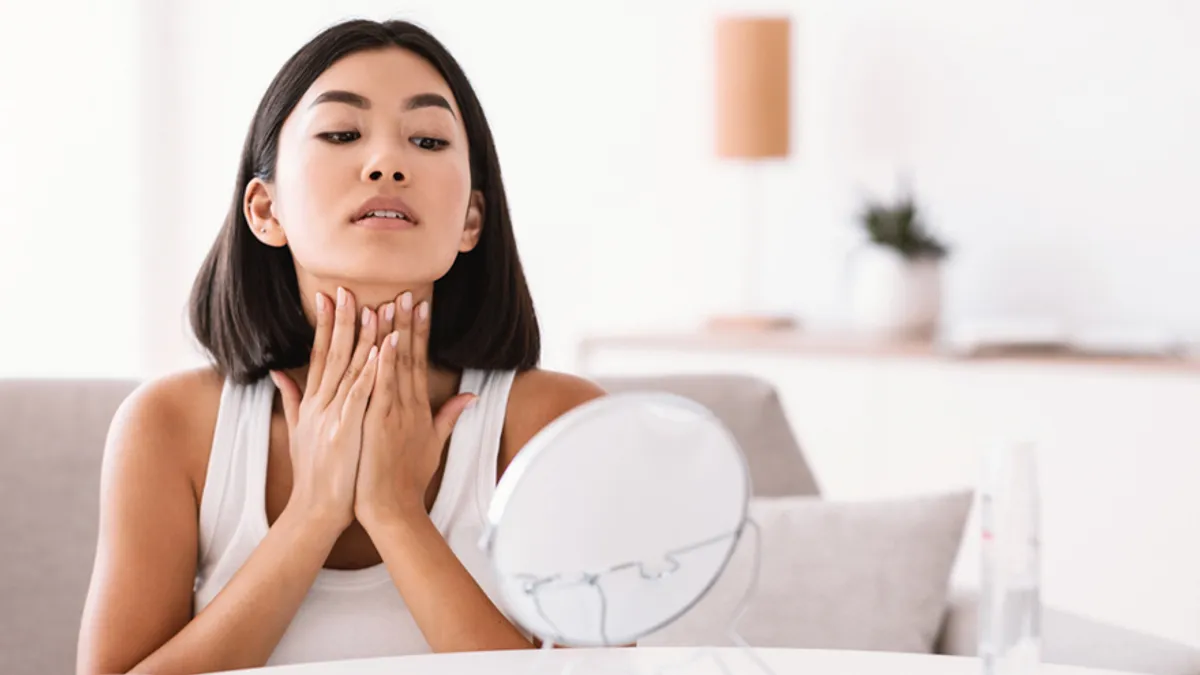 Loose Neck Skin