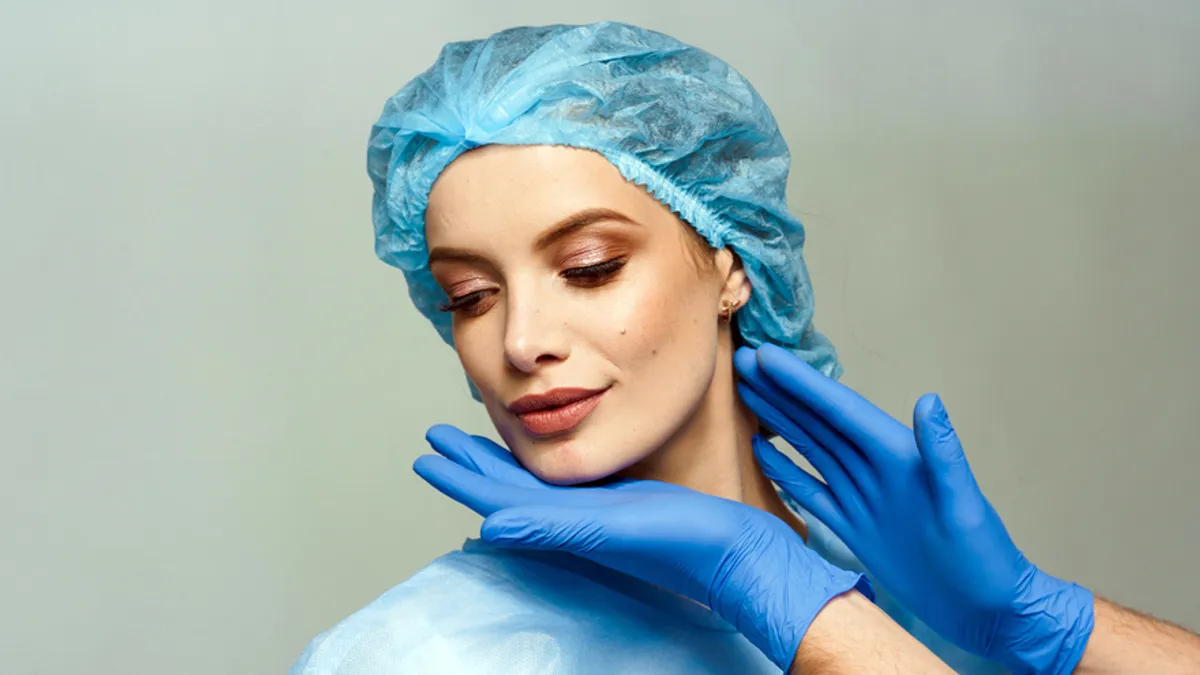 턱선 윤곽 시술